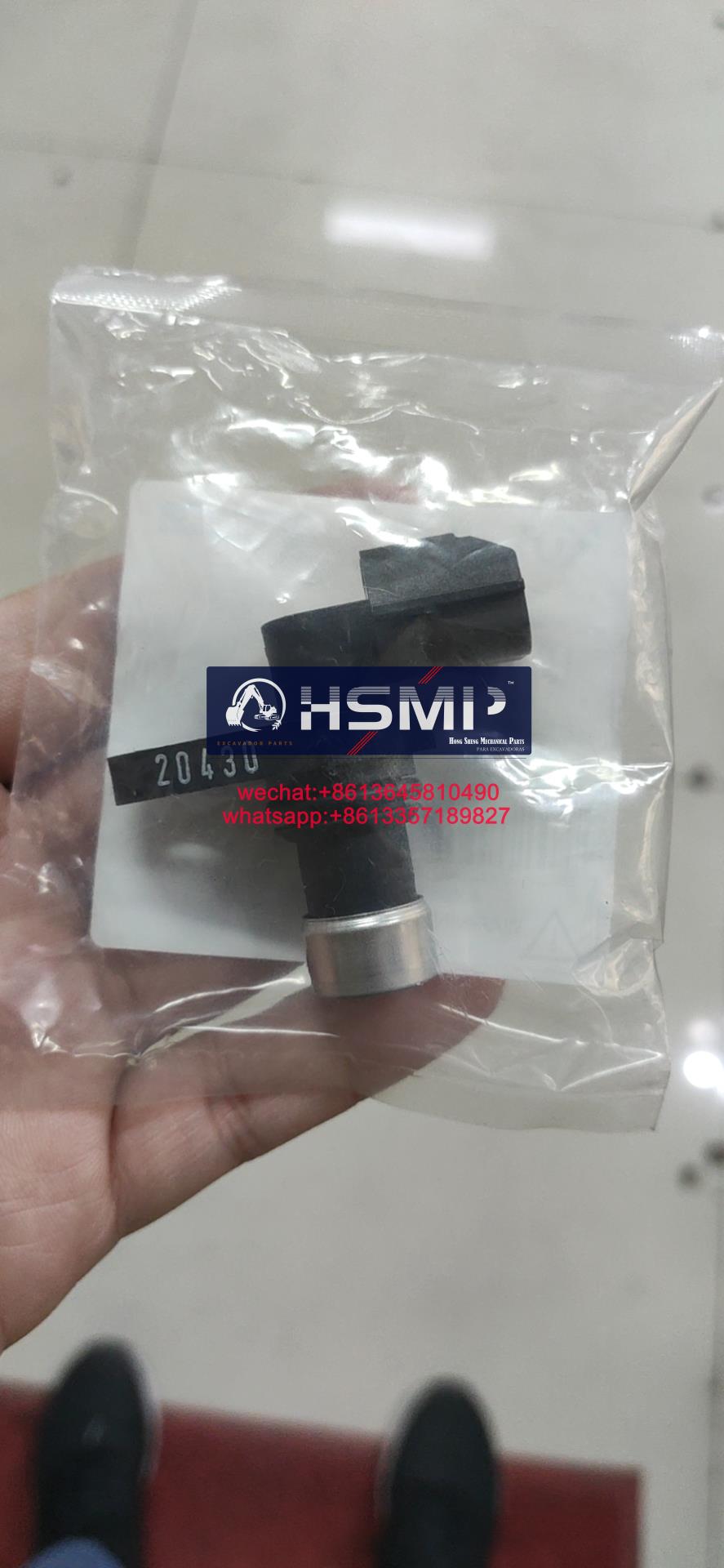 02-43-1.jpg HSMP Kubota Engine D1703 Crankshaft Speed Sensor & Engine Rebuild Kit